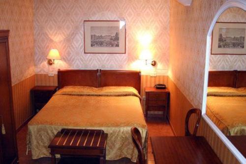 Hotel Varsavia Florence Room photo